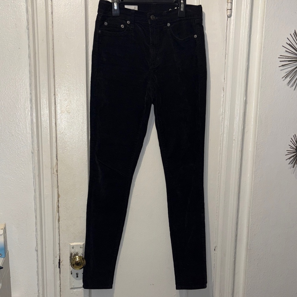 GAP Women's Black Corduroy Skinny pants